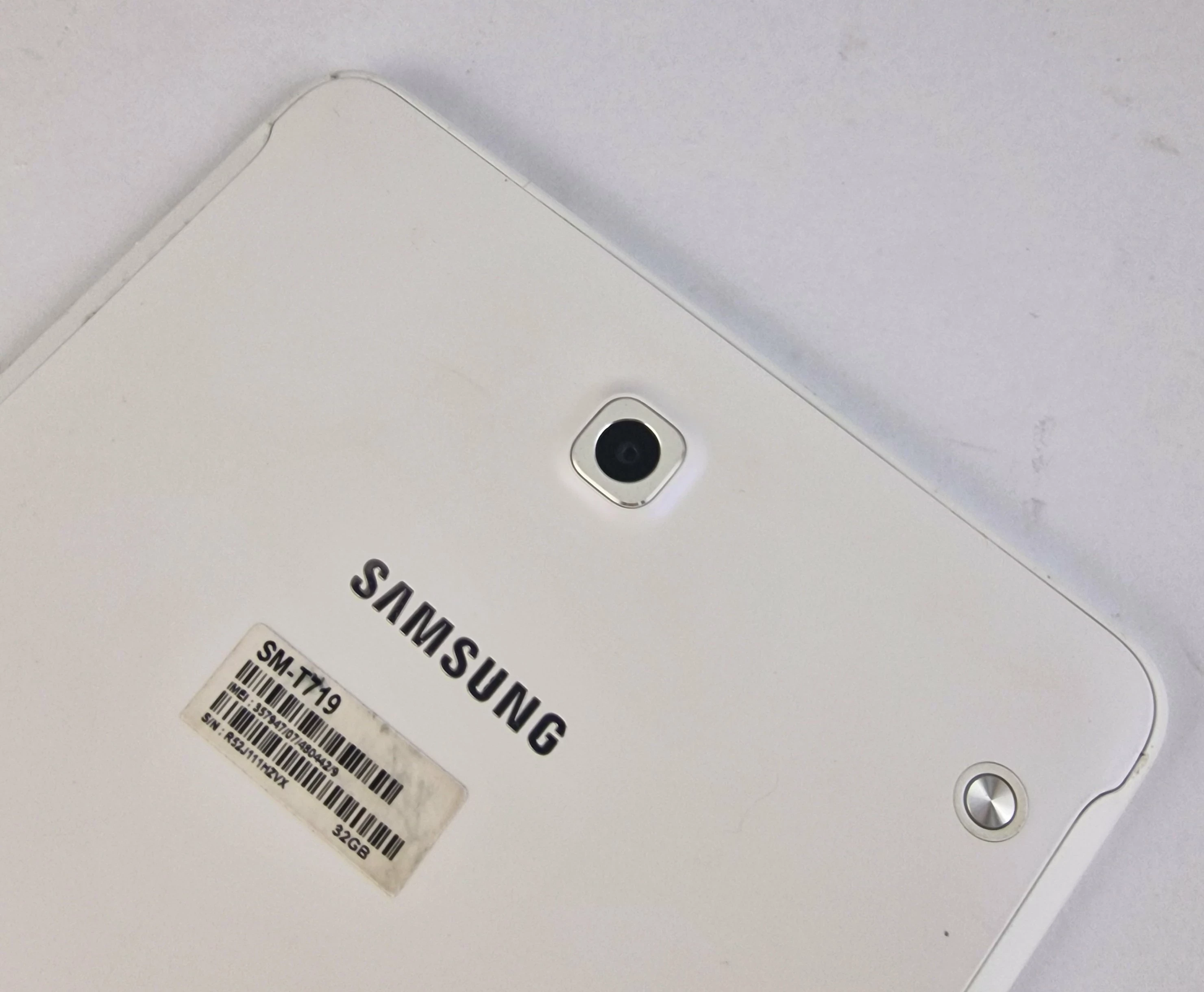 tablet-samsung-galaxy-tab-s2-332gb-bialy-transmisja-danych-217-512