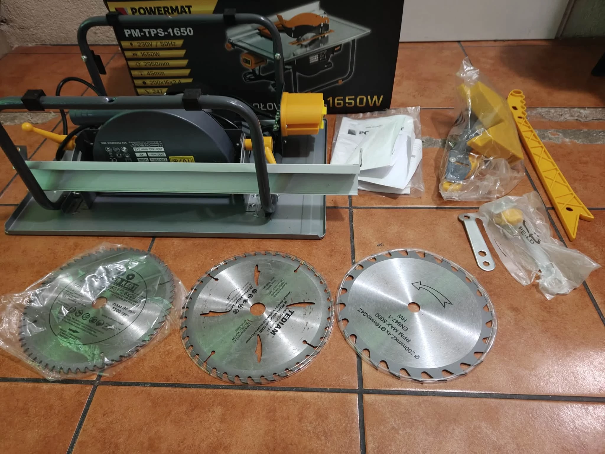 pila-stolowa-pilarka-powermat-pm-tps-1650-srednica-otworu-pily-20000