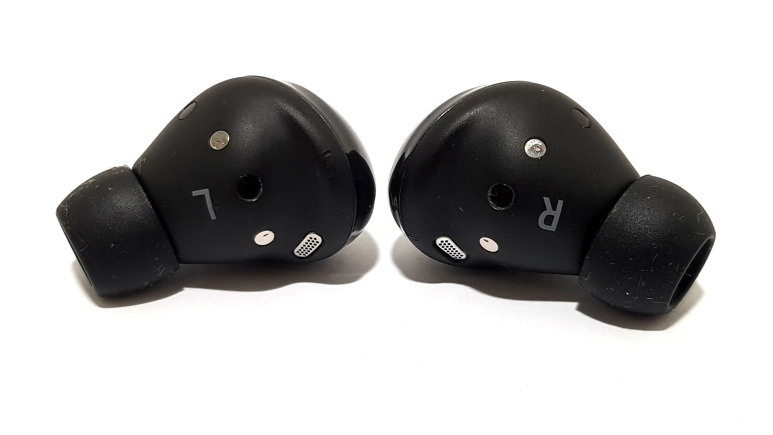 sluchawki-dokanalowe-samsung-galaxy-buds-pro-sm-r190-transmisja-sygnalu-203713-217785