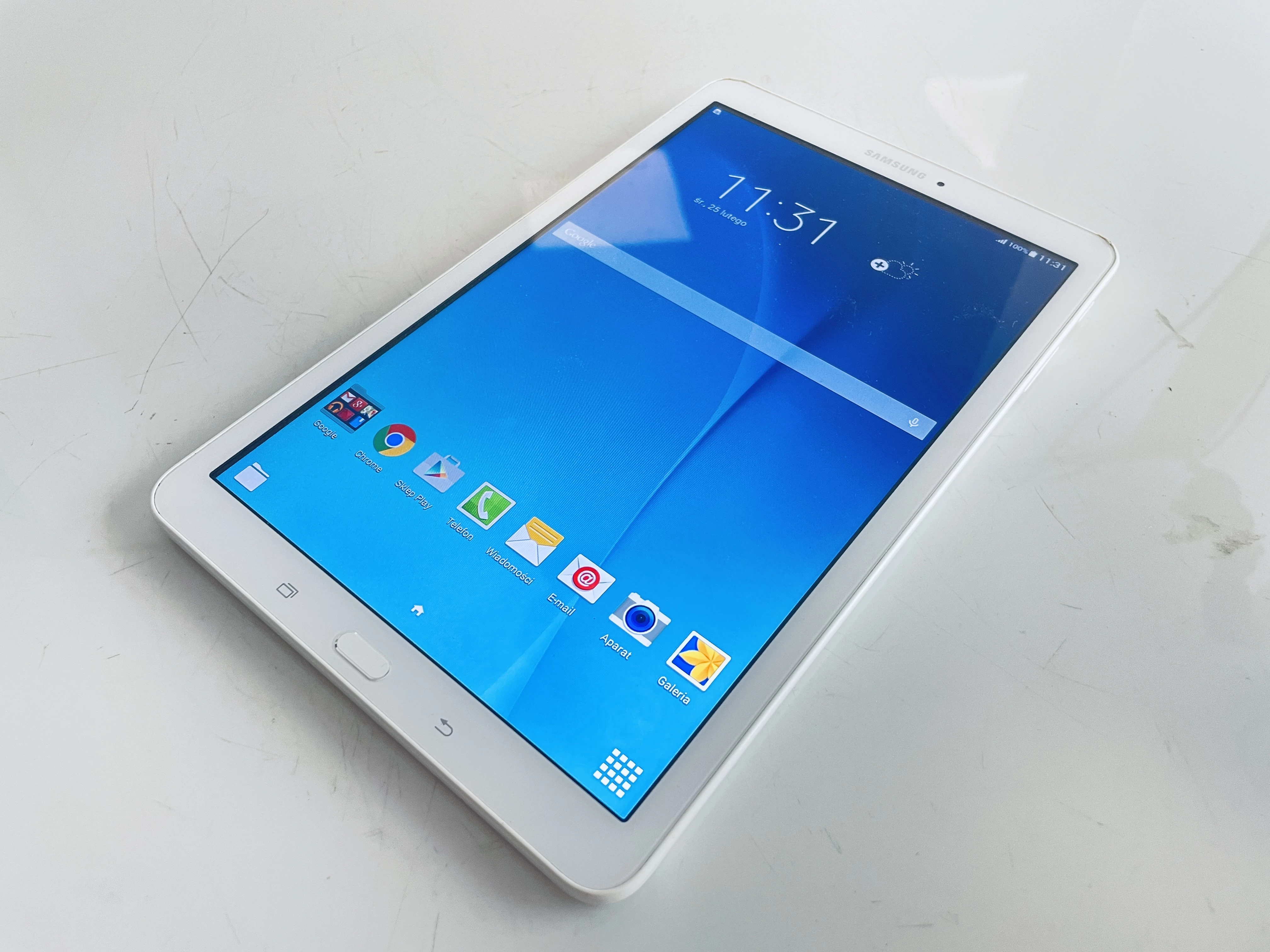 tablet-samsung-sm-t561-96-15-gb-8-gb-bialy-28-czerwca-177-poznan-ska-x