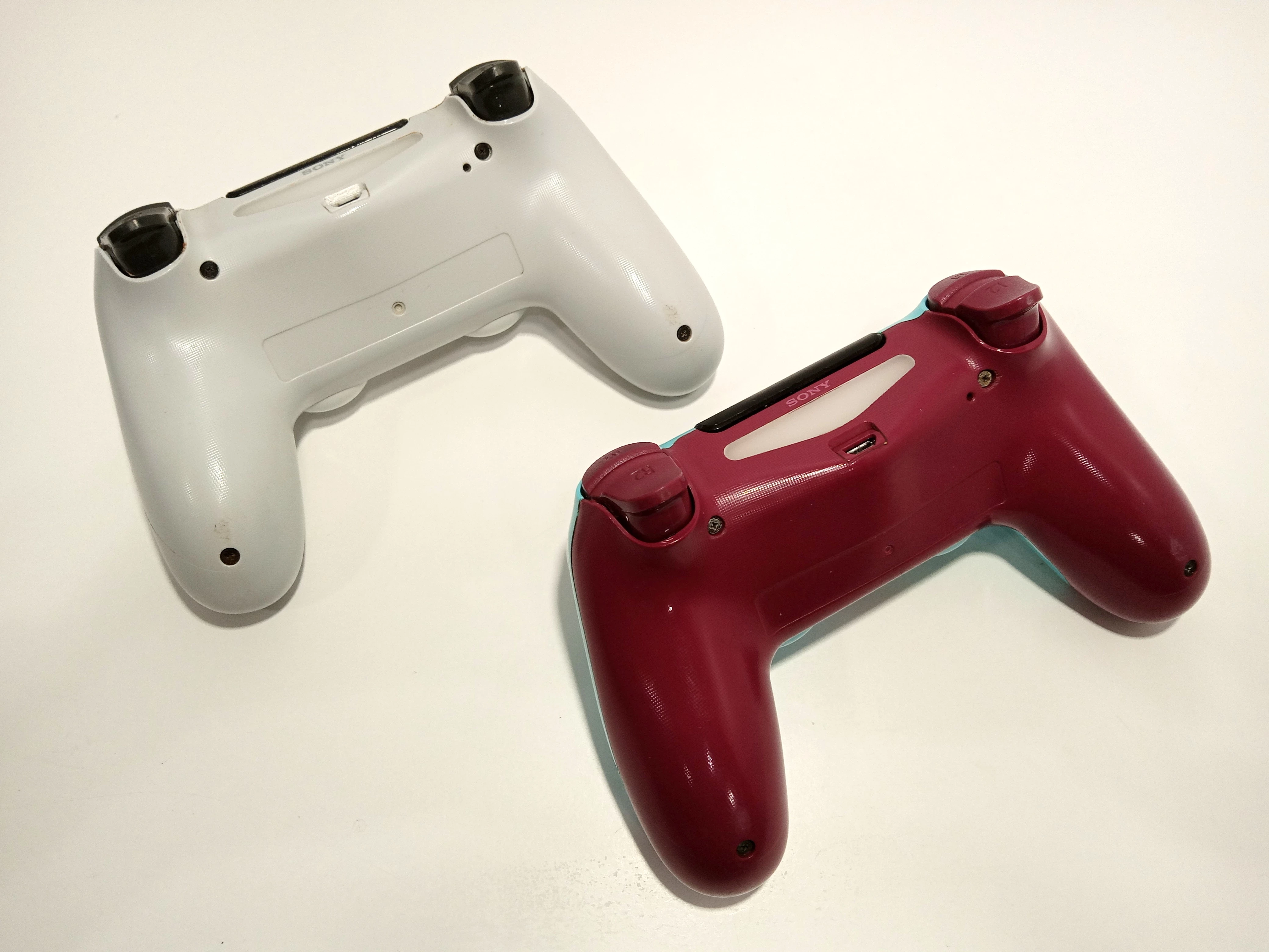 konsola-playstation-4-pro-2-pady-liczba-kontrolerow-w-zestawie-205994-225554