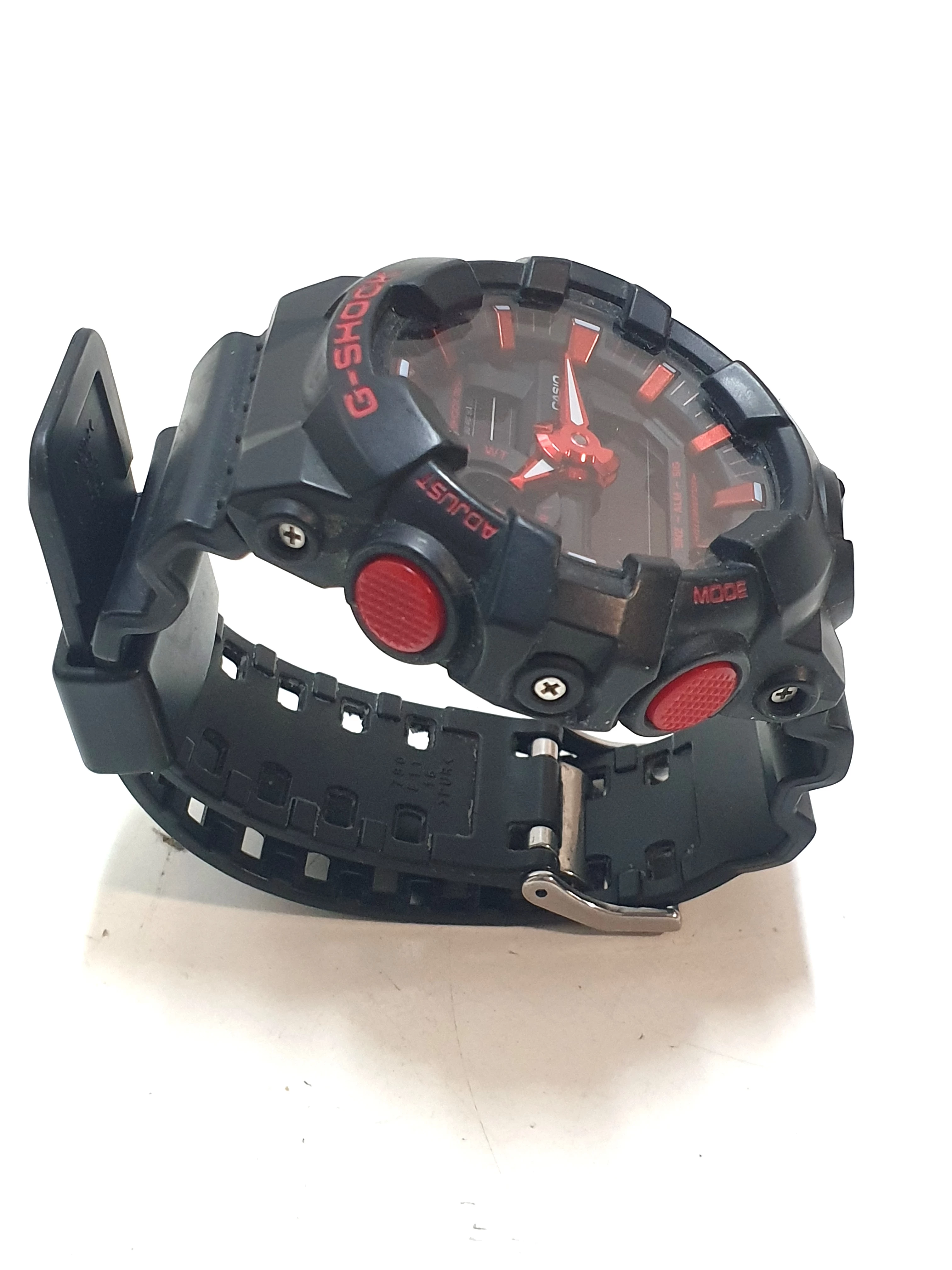 zegarek-casio-g-shock-ga-700bnr-stan-11323-2