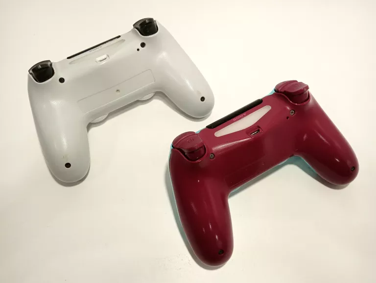 konsola-playstation-4-pro-2-pady-liczba-kontrolerow-w-zestawie-205994-225550