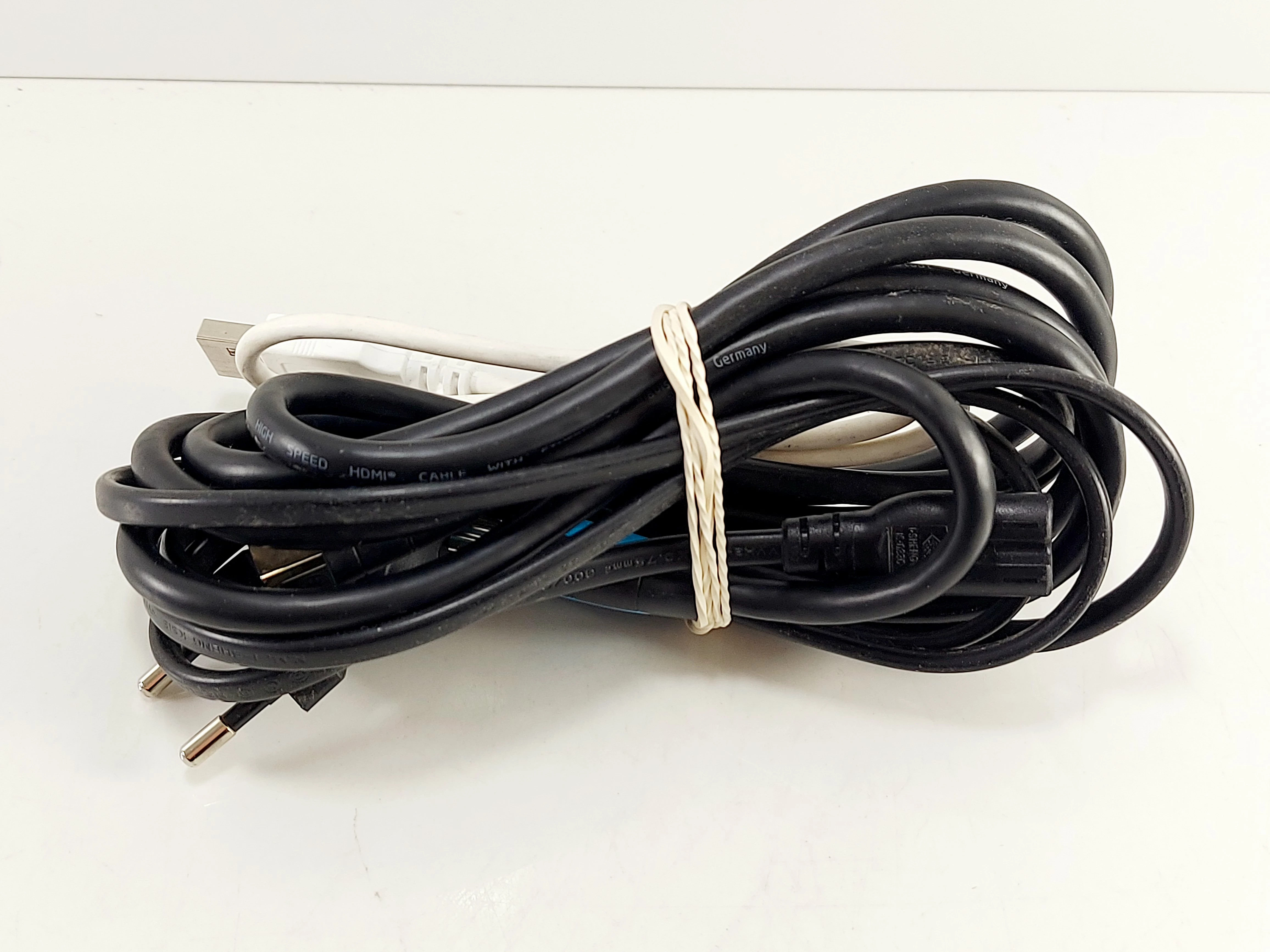 konsola-playstation-4-cuh-2216b-1tb-2-pady-gry-ladowarka-do-padow-kolor-249512-1647413