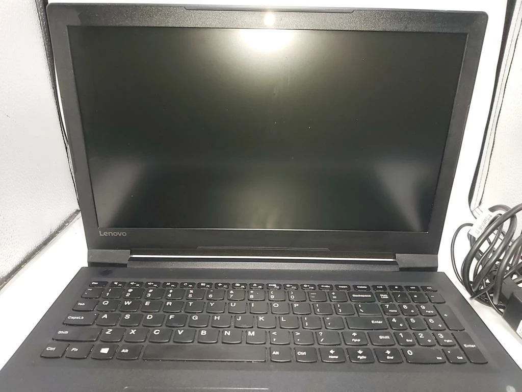 laptop-lenovo-v110-4gb-1tb-win10-zasilacz-przekatna-ekranu-1560