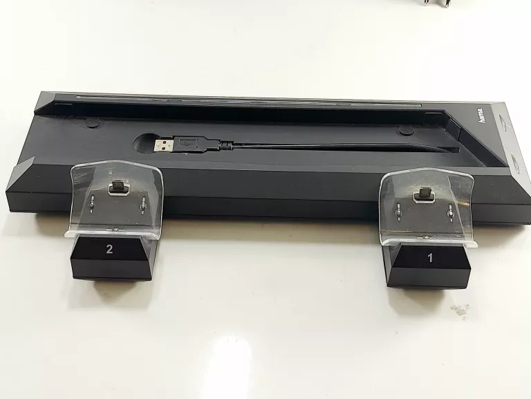 konsola-playstation-4-cuh-2216b-1tb-2-pady-gry-ladowarka-do-padow-stan-11323-2