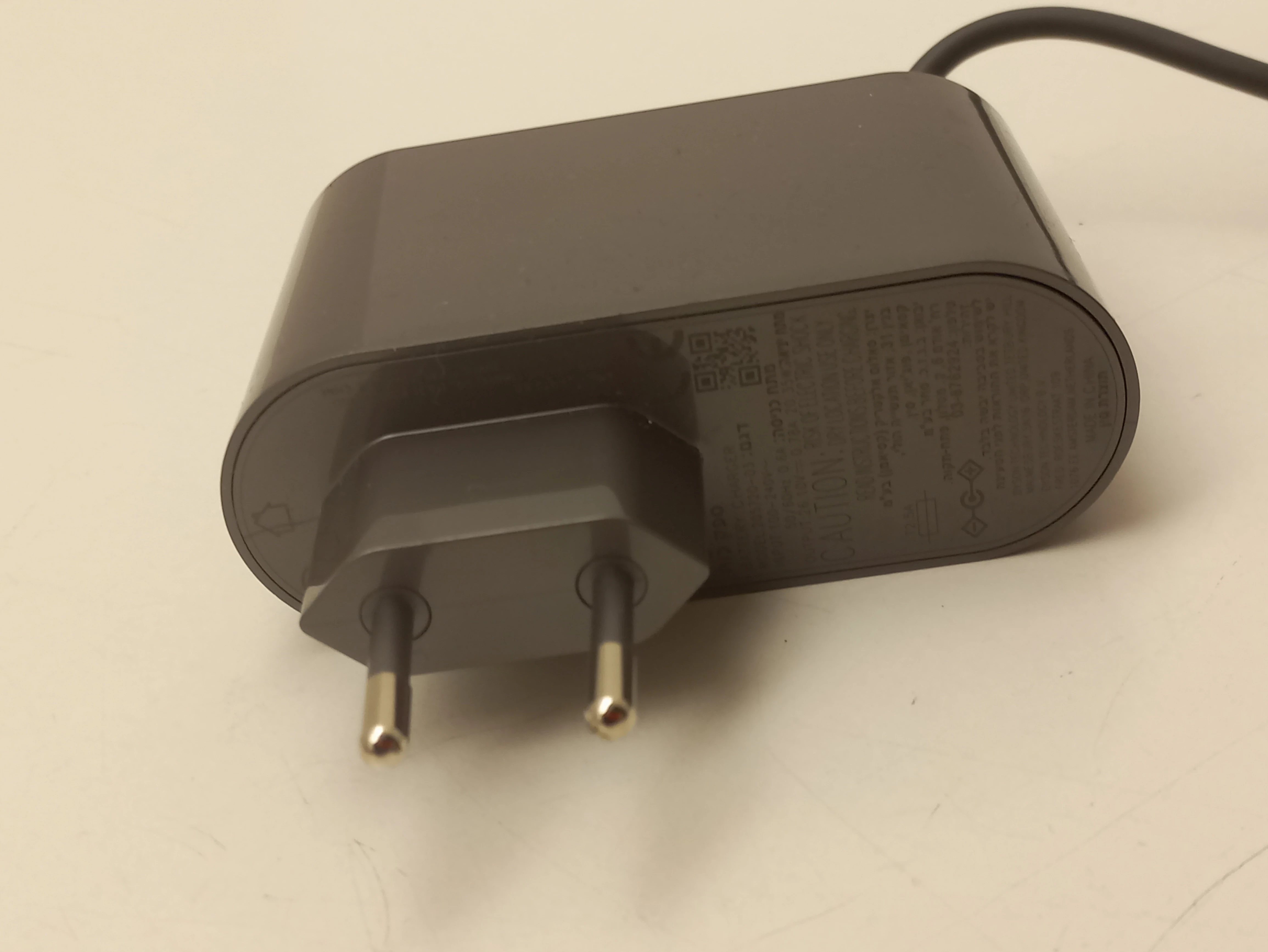 ladowarka-dyson-v8-205720-orginal-stan-11323-238058