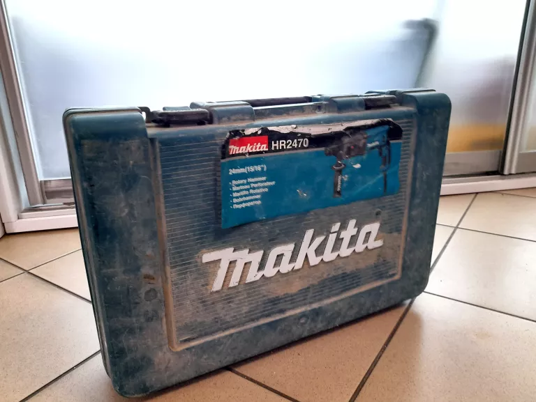 mlotowiertarka-makita-hr2470-2021-energia-udaru-240