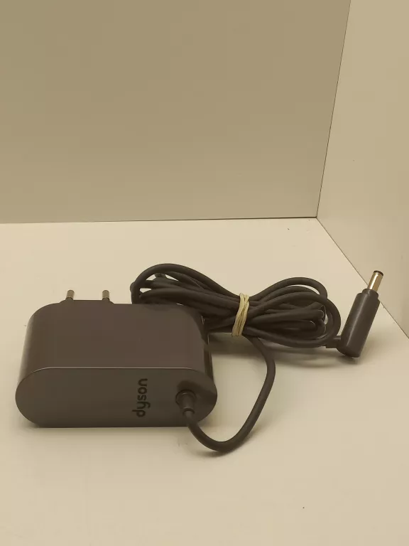 ladowarka-dyson-v8-205720-orginal-dokerska-3-wroclaw