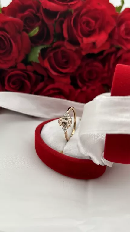 zloty-pierscionek-p585-brylantymorganit-certyfikat-rozm-12-waga-151g-ean-gtin-5900025448069