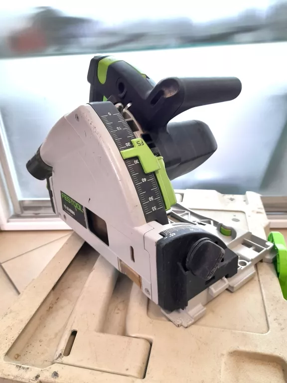 pilarko-zaglebiarka-festool-ts-55-rebq-napiecie-akumulatora-23000