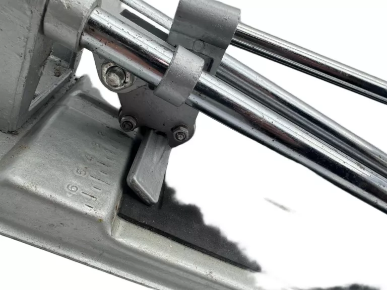 przecinarka-do-glazury-tuf-stan-11323-2