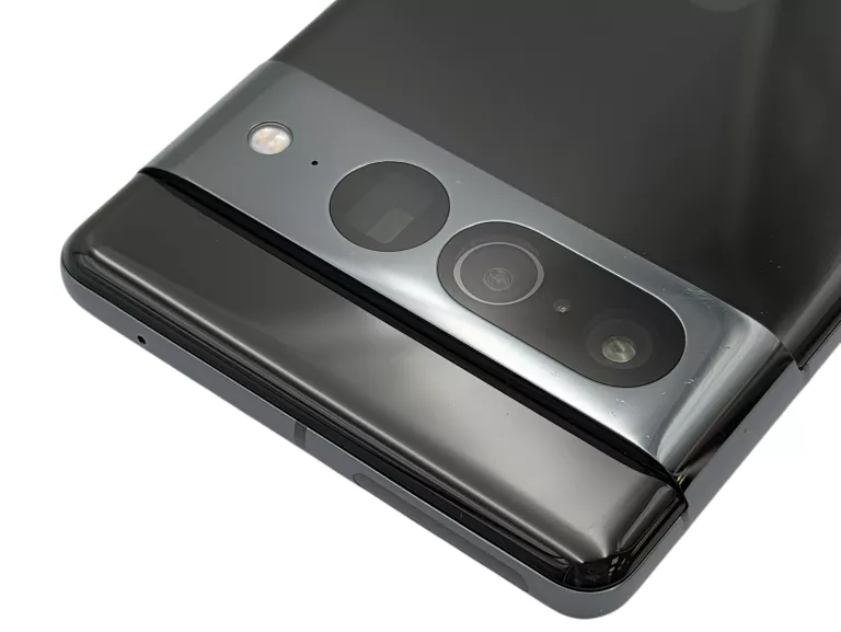 telefon-google-pixel-7-pro-5g-12256gb-67-50-mpx-5000-mah-wolny-rynek-system-operacyjny-4388-1