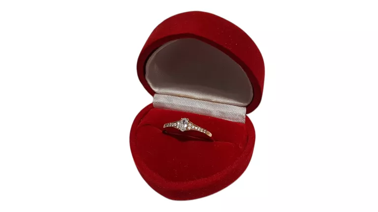 zloty-pierscionek-333-120g-r-18-rodzaj-2205-2