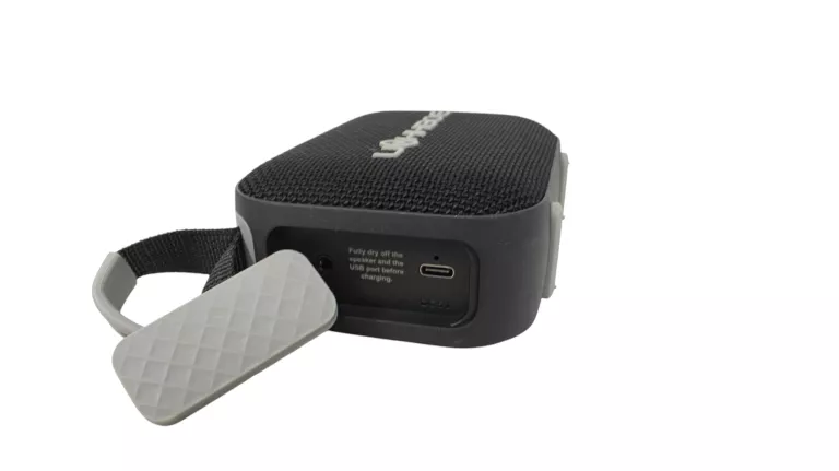 przenosny-glosnik-bluetooth-20w-z-tws-stereo-360-i-podswietleniem-rgb-funkcje-221089-4