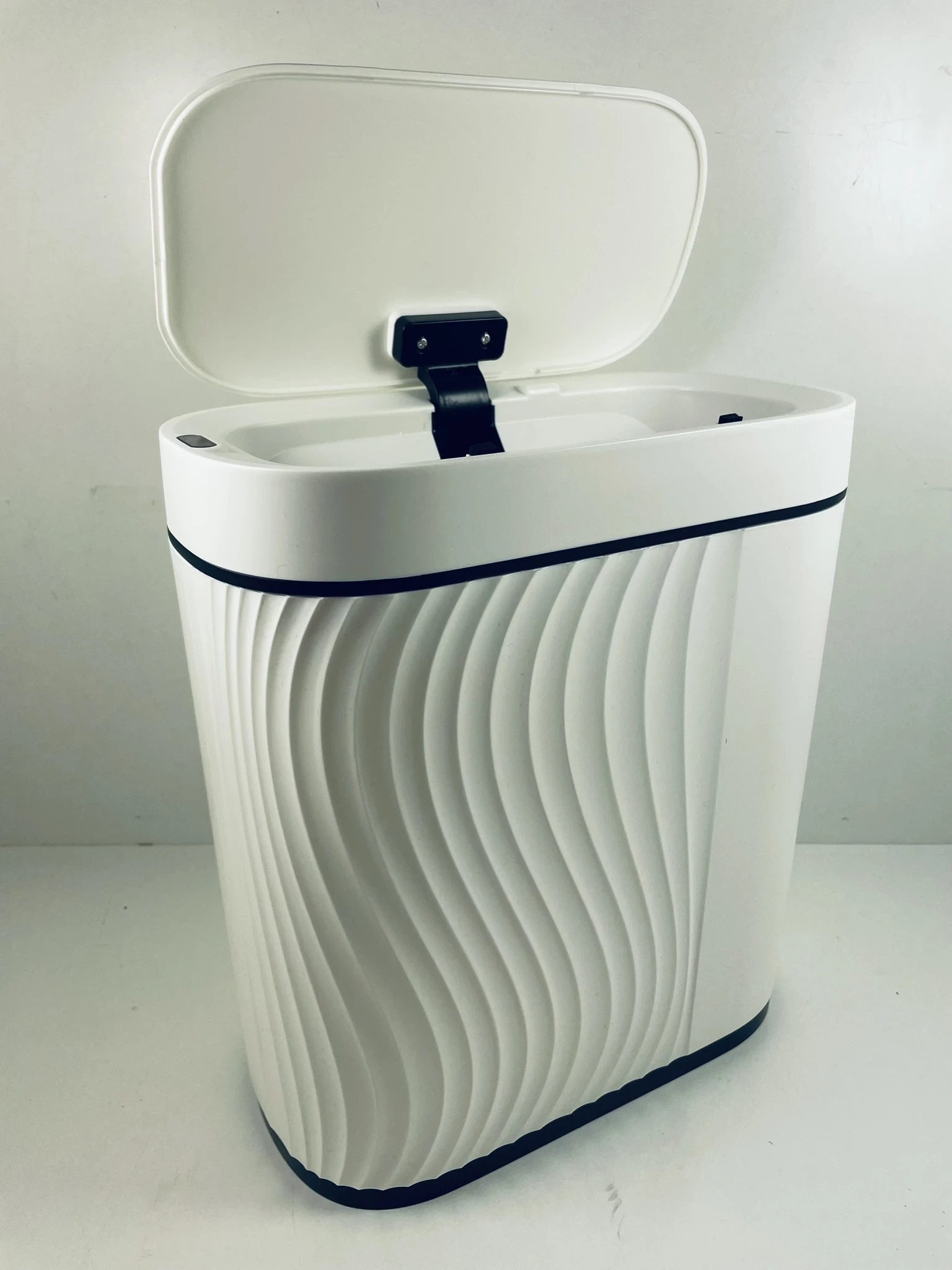 inteligentny-kosz-na-smieci-ean-gtin-631783213433