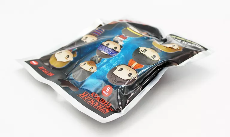 figurka-brelok-saszetka-stranger-things-series-5-netflix-14-marka-248811-1879833