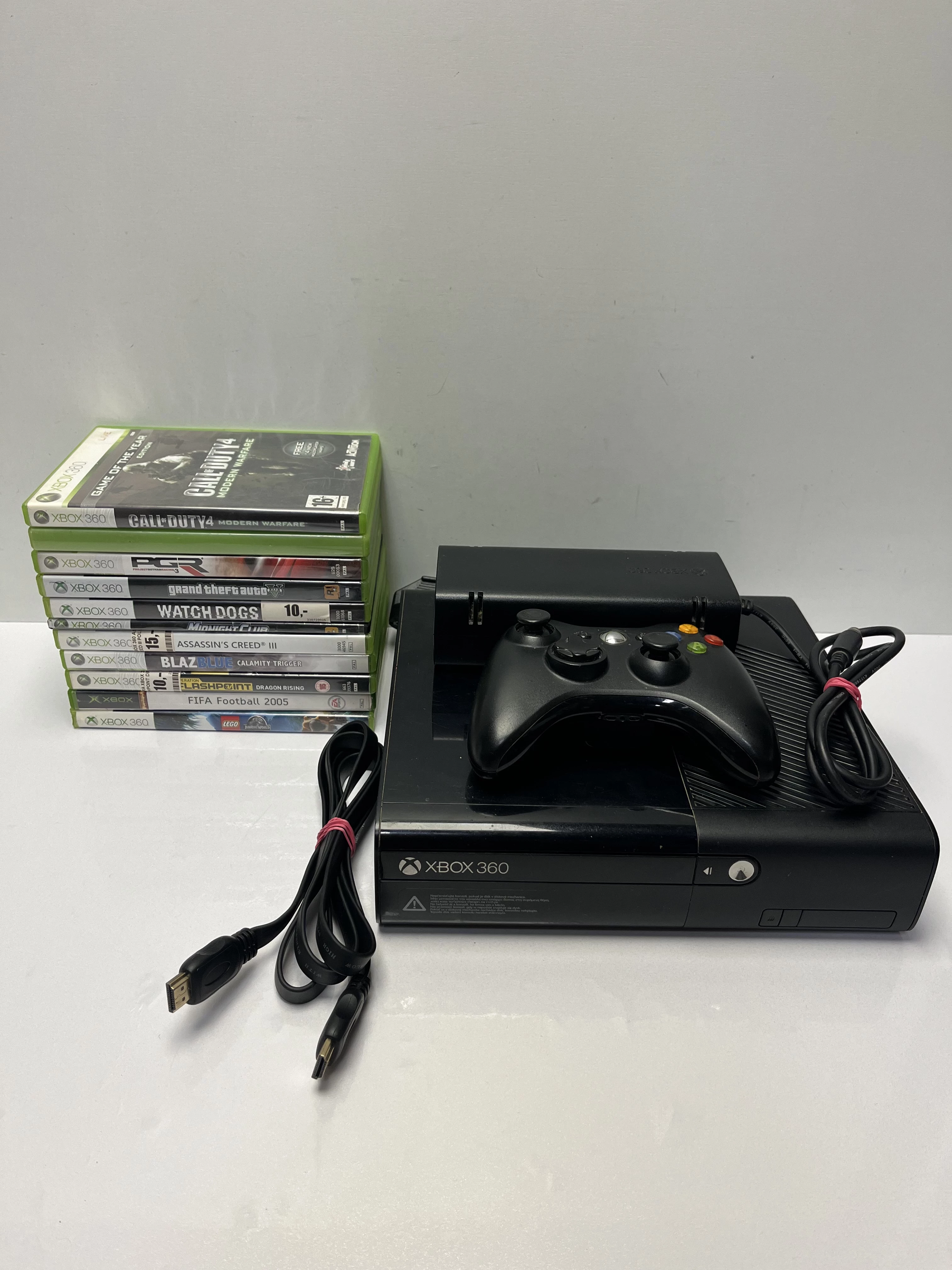 konsola-xbox-360e-pad-gry-osiedle-teatralne-3u15-krakow