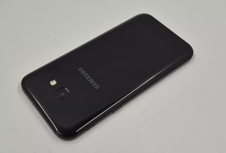 smartfon-samsung-a5-2gb-32gb-przekatna-ekranu-520