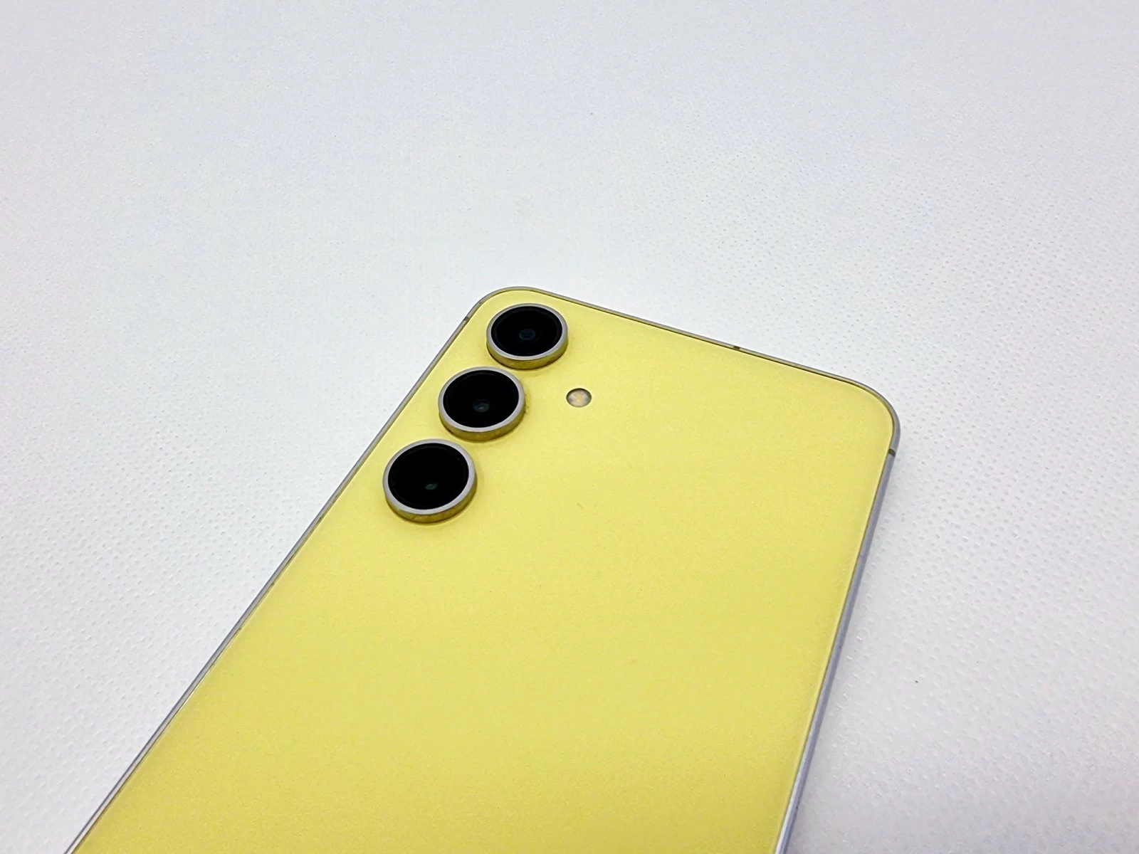 samsung-galaxy-s24-fe-5g-8128gb-zolty-komunikacja-219-2