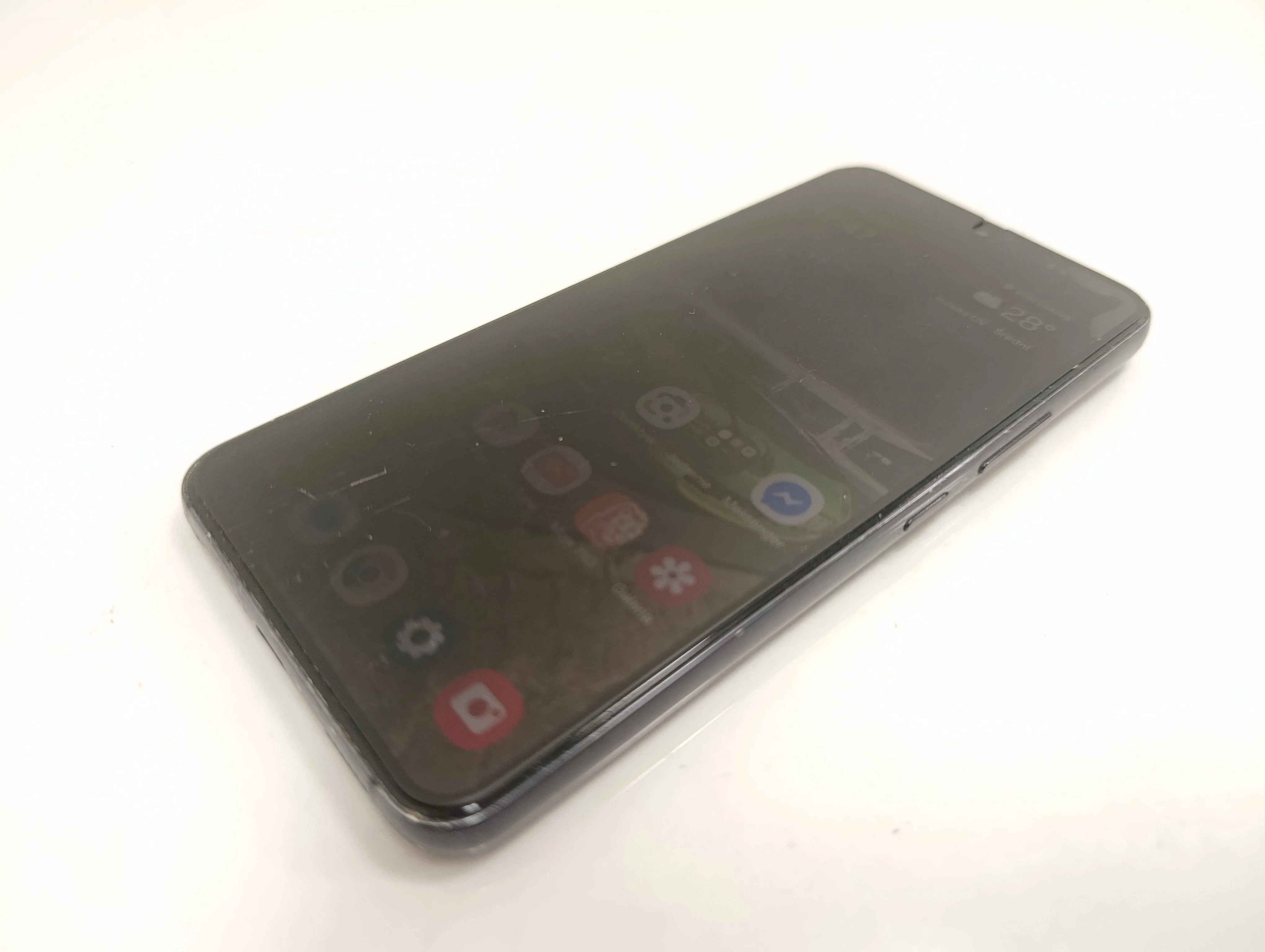 telefon-smasung-galaxy-s22-wbudowana-pamiec-202869-214189