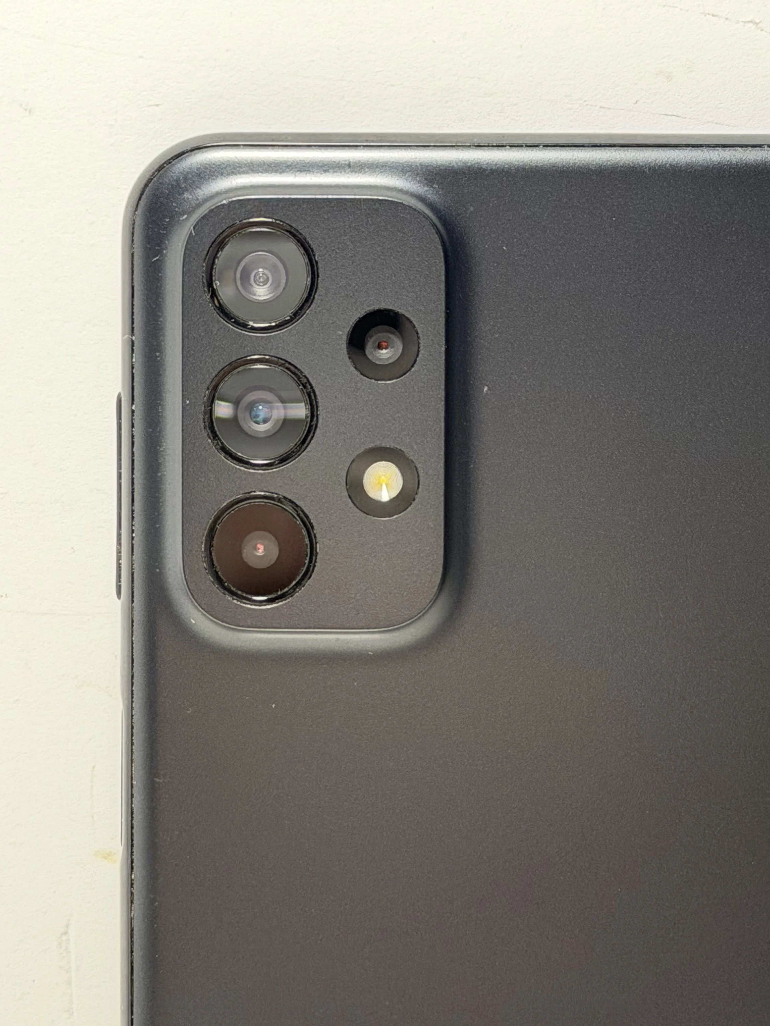 telefon-samsung-galaxy-a23-5g-464gb-stan-11323-2