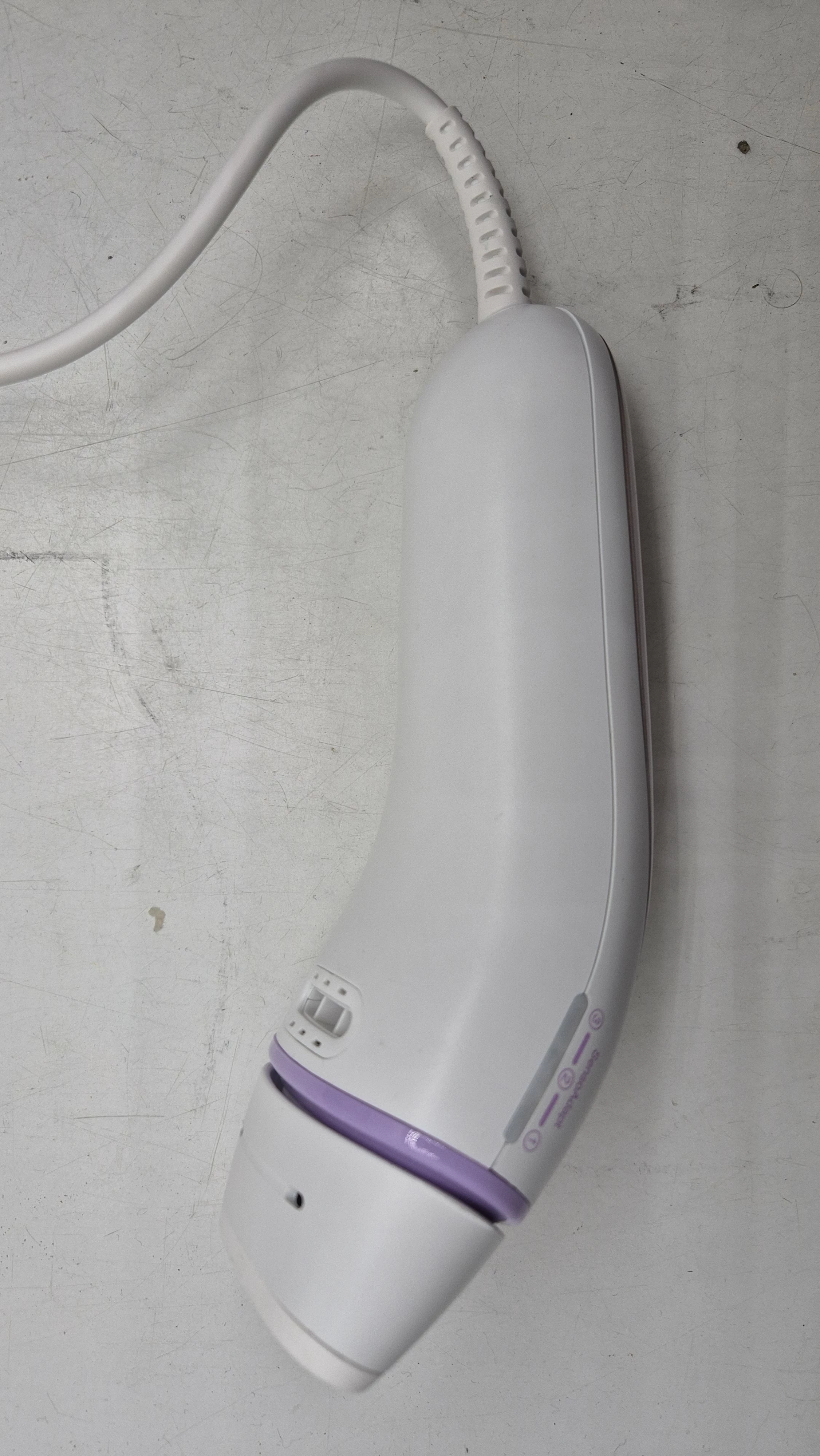 depilator-braun-silk-expert-pro-3-ipl-300000-blyskow-z-sensoadapt-kolor-dominujacy-129357-2