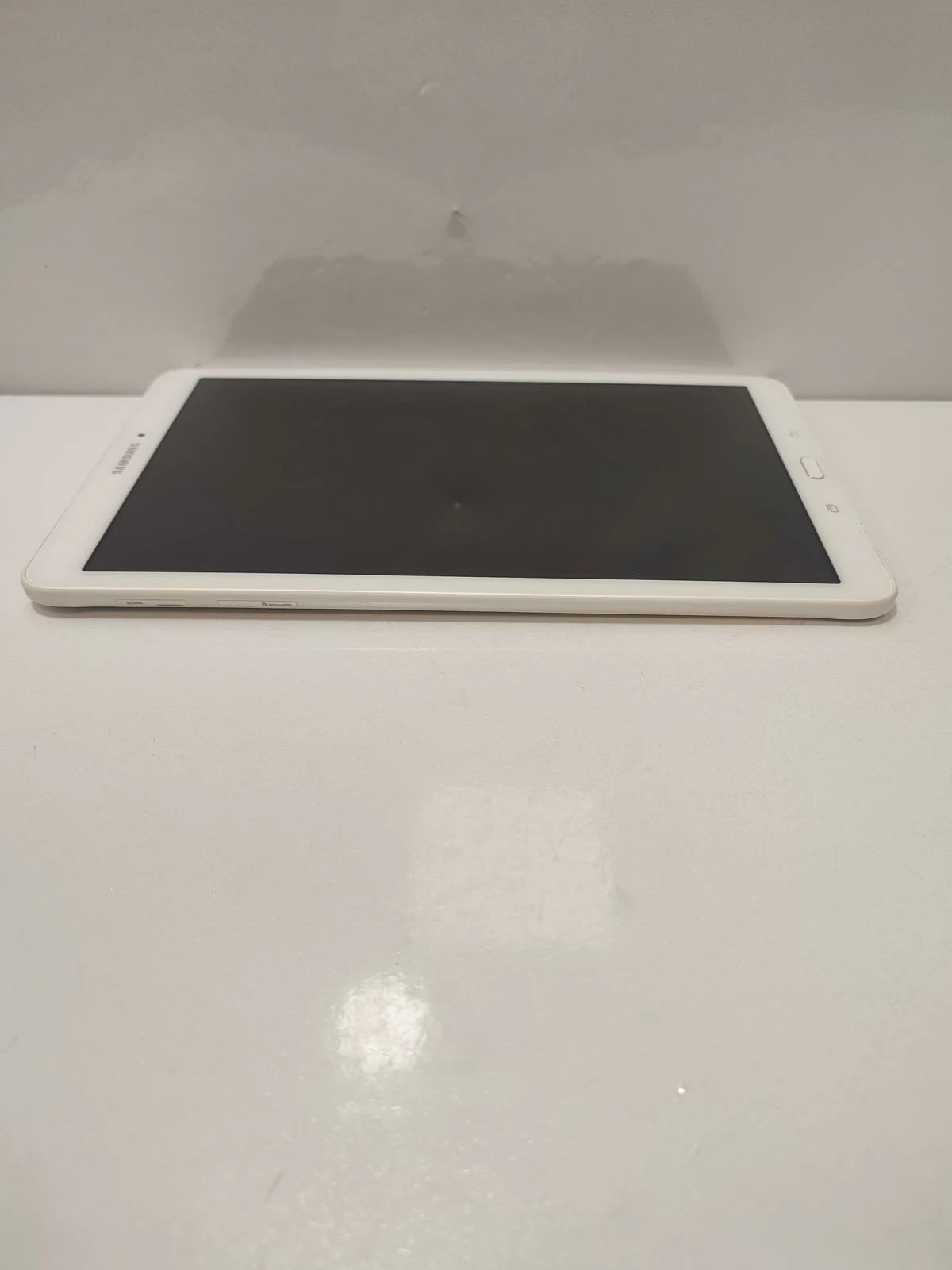 tablet-samsung-sm-t561-kod-producenta-sm-t561