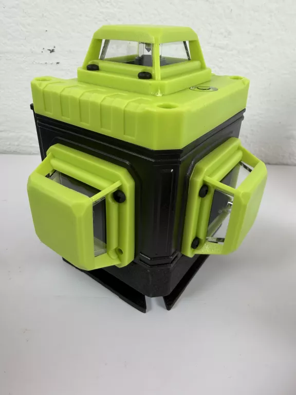 laser-krzyzowy-liniowy-poziomica-laserowa-360-pro-plaszczyznowa-4d-lfine-maksymalny-zasieg-pracy-7