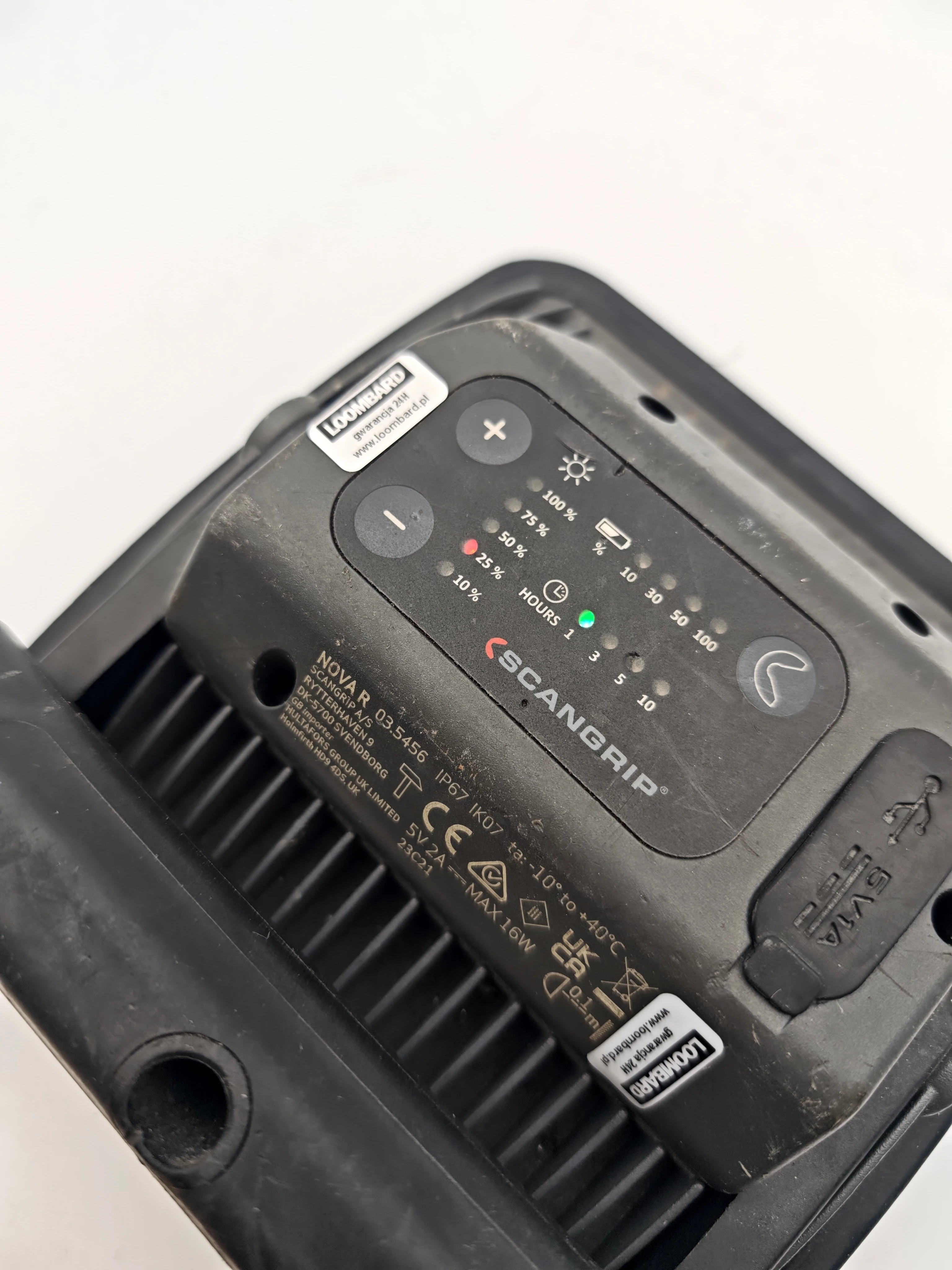 lampa-robocza-led-scangrip-nova-r-2000-lm-akumulatorowa-czarna-2-zawiera-baterie-250685-2006716