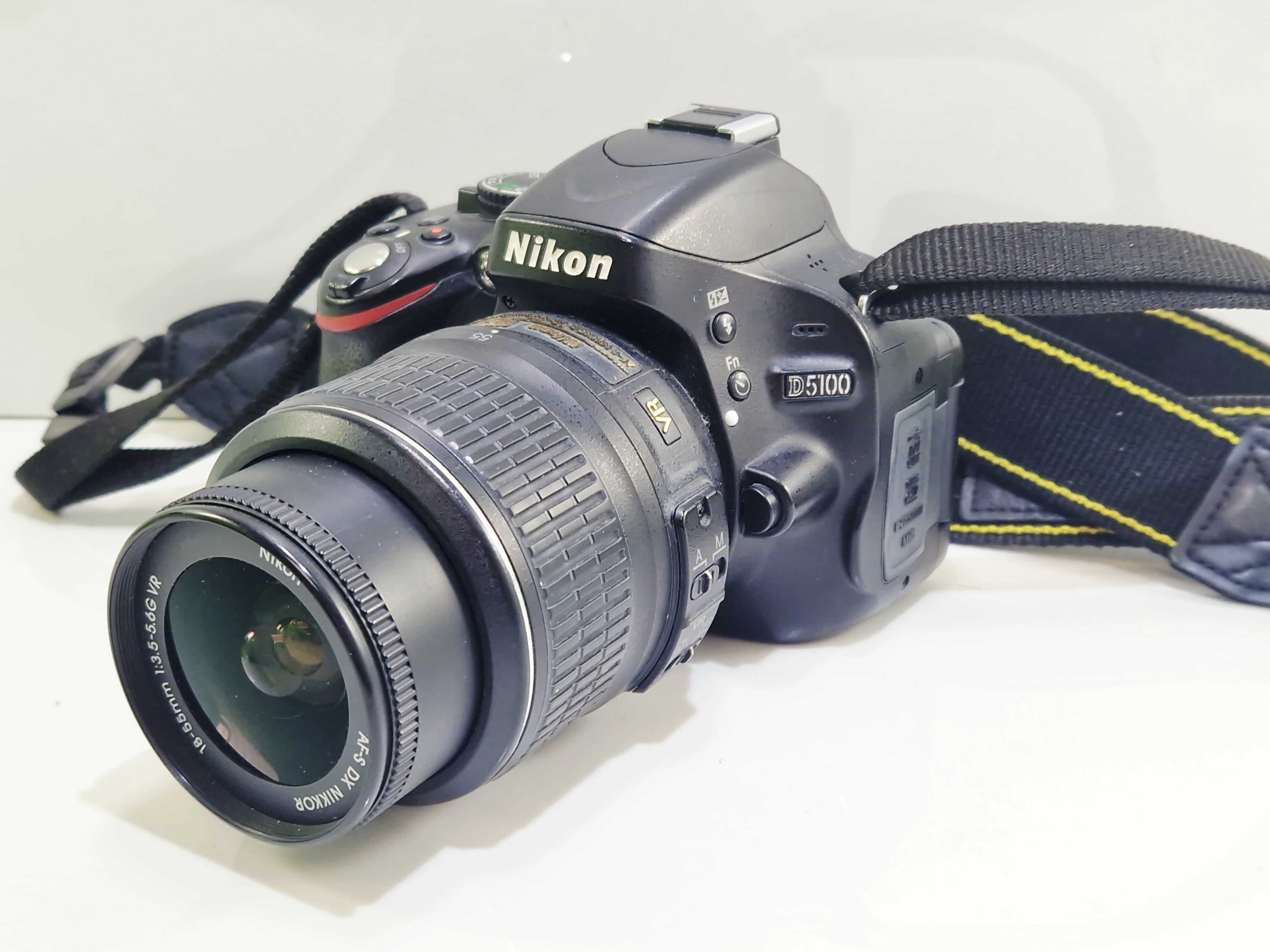 aparat-nikon-d5100-obiektyw-nikkor-18-55mm-rozdzielczosc-1600