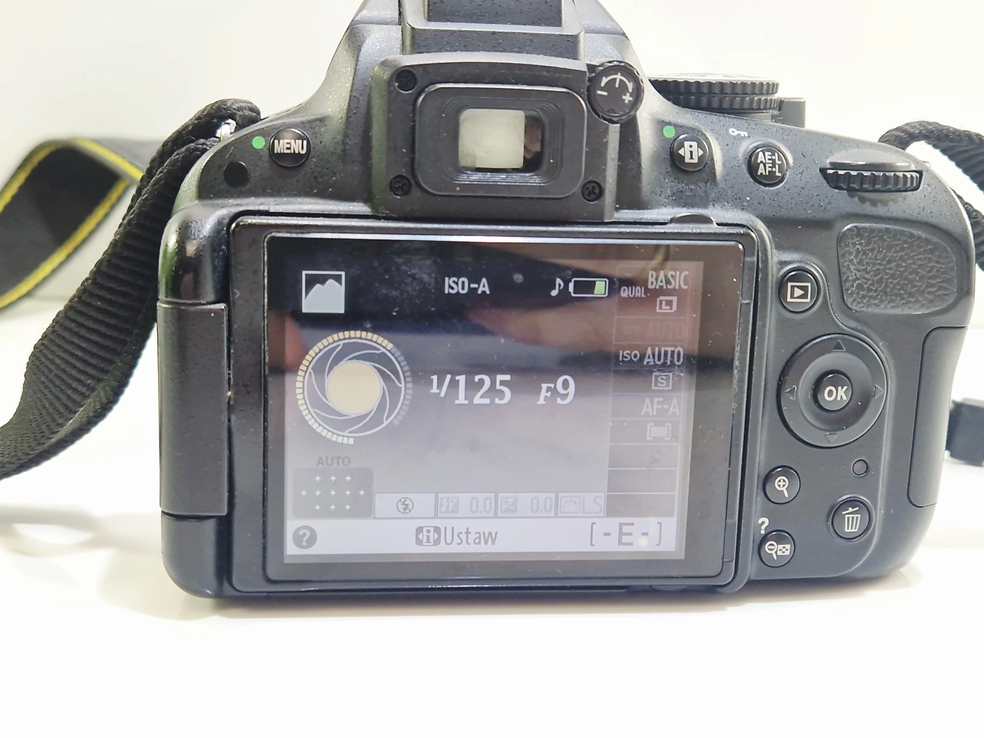 aparat-nikon-d5100-obiektyw-nikkor-18-55mm-kod-producenta-100670487