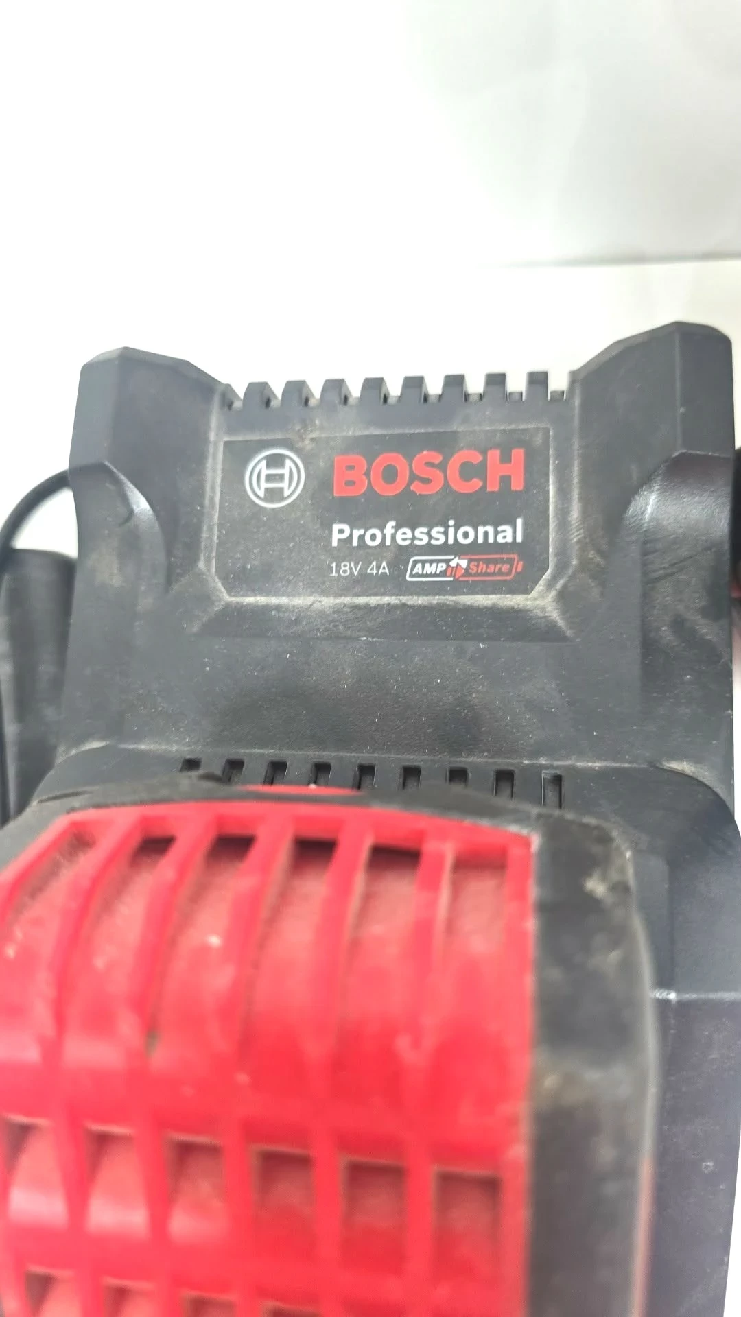 wkretarka-bosch-gsr-18v-55-3-baterie-ladowarka-pojemnosc-akumulatora-400