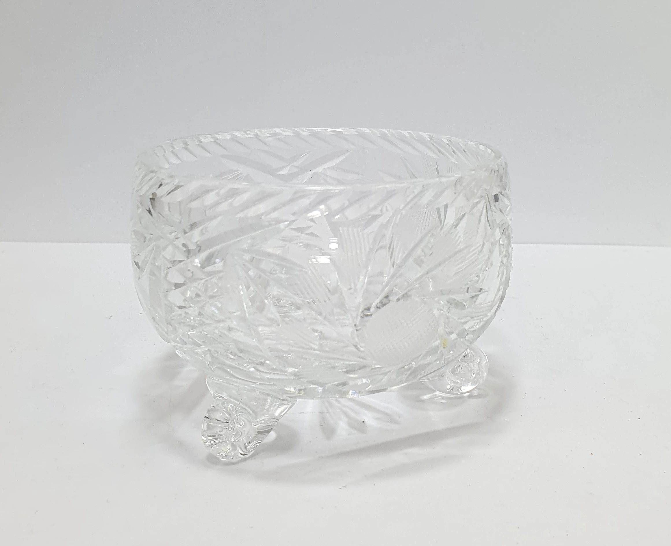 krysztalowa-miseczka-na-nozkach-7-cm-wysokosci-rynek-15-olesno-palladium