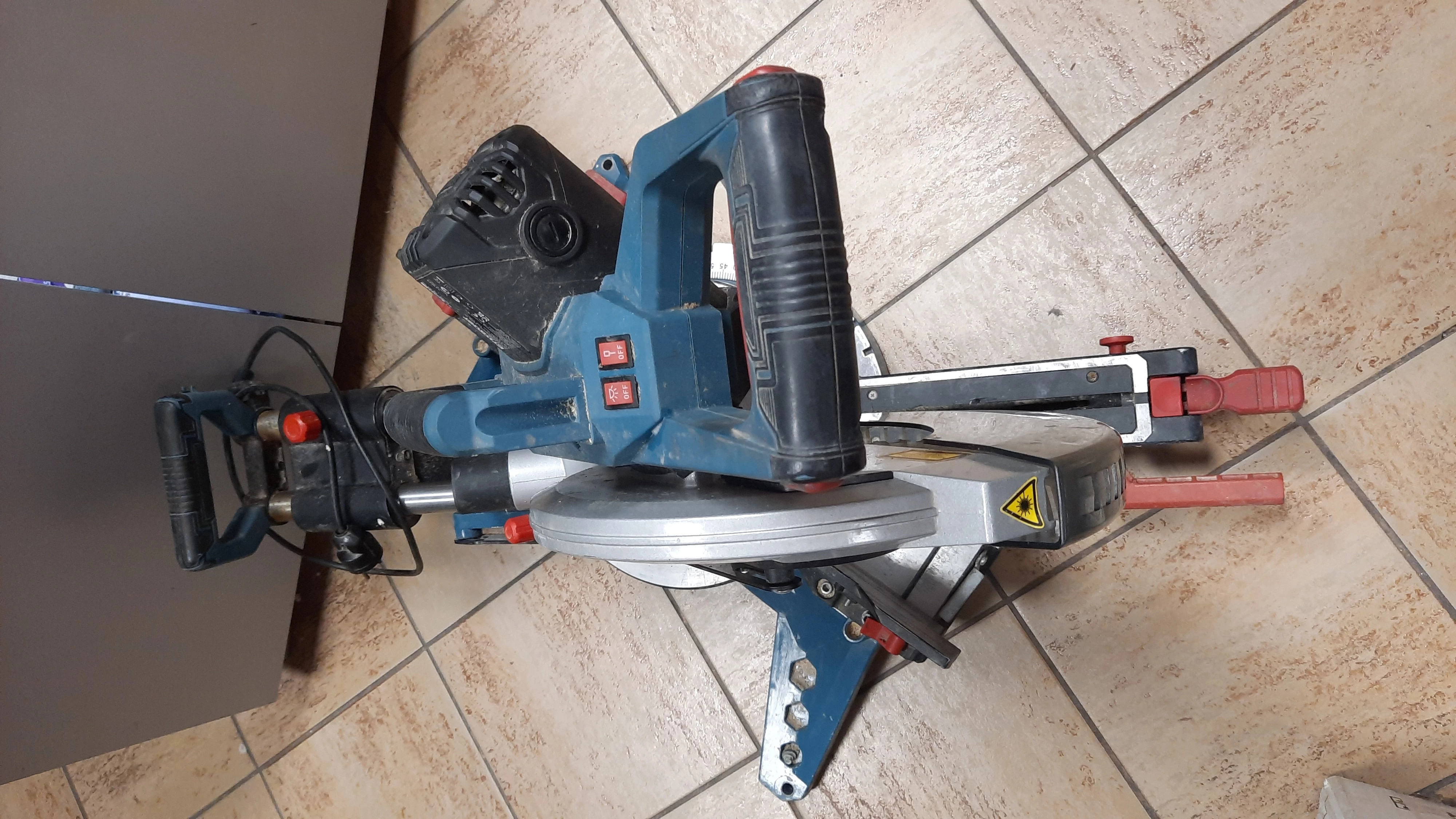 pila-ukosnica-erbauer-emis305s-1800w-305mm-okazja-marka-248811-950358