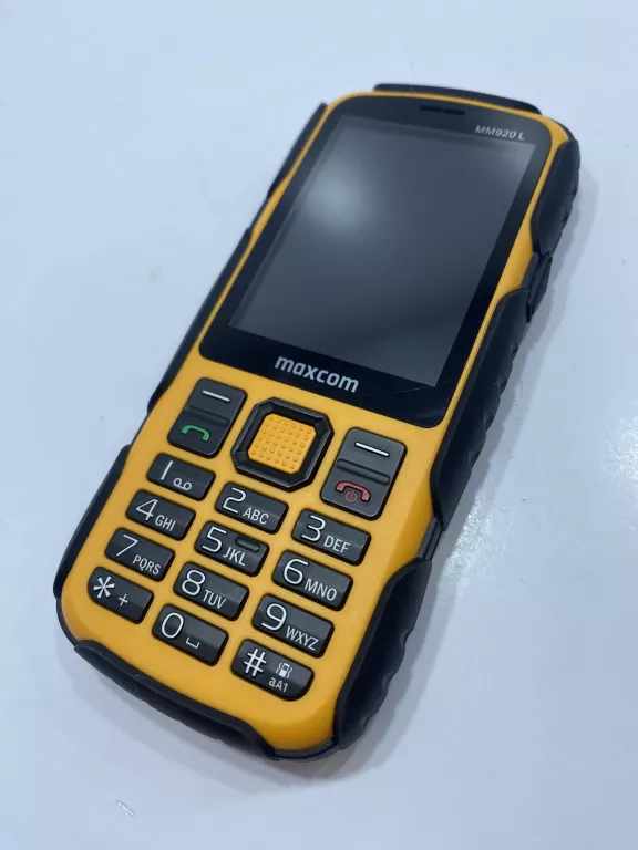 telefon-maxcom-mm920-ip67-pancerny-zoltygwarancja-przekatna-ekranu-280