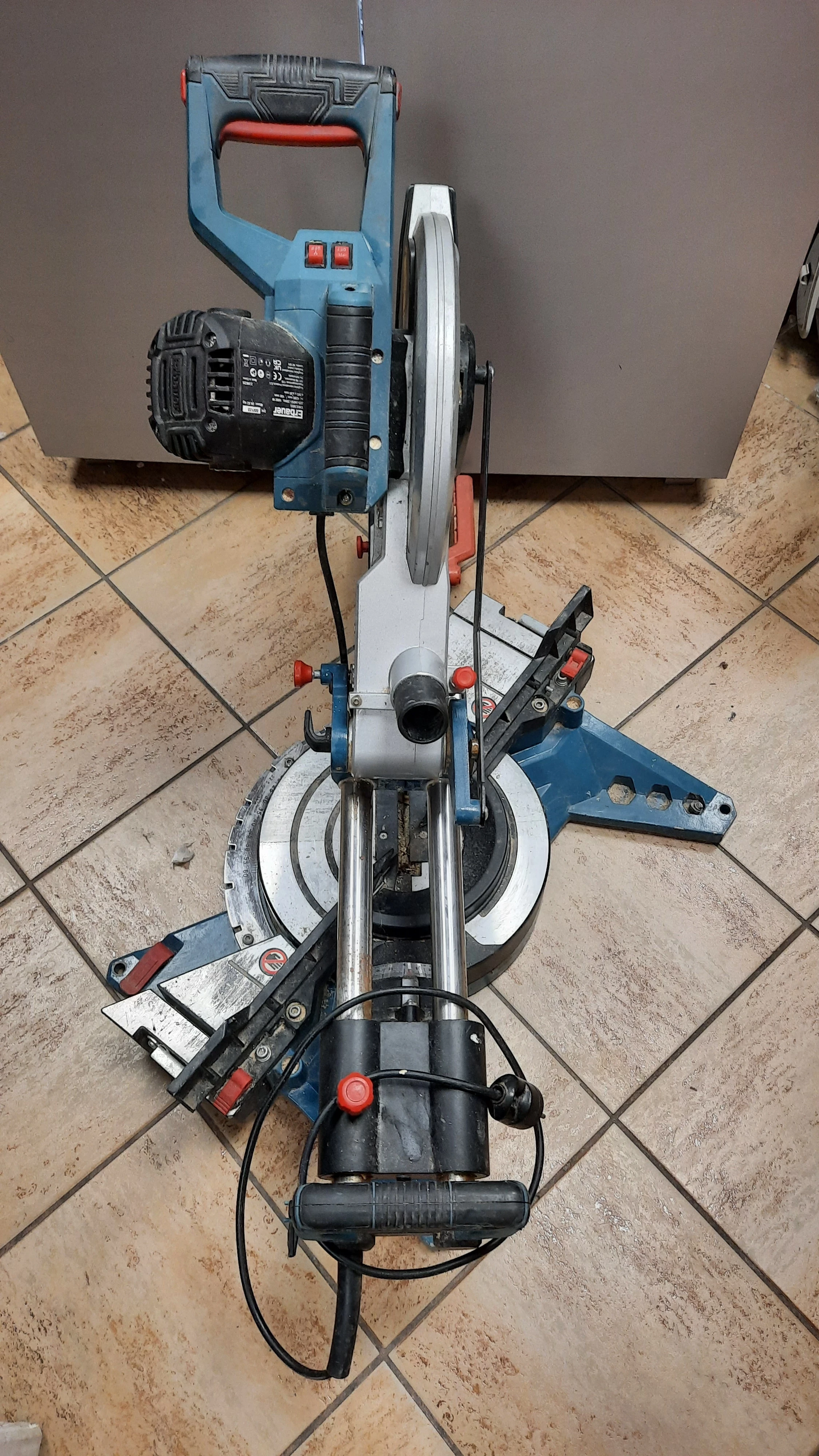 pila-ukosnica-erbauer-emis305s-1800w-305mm-okazja-ean-gtin-3663602797326