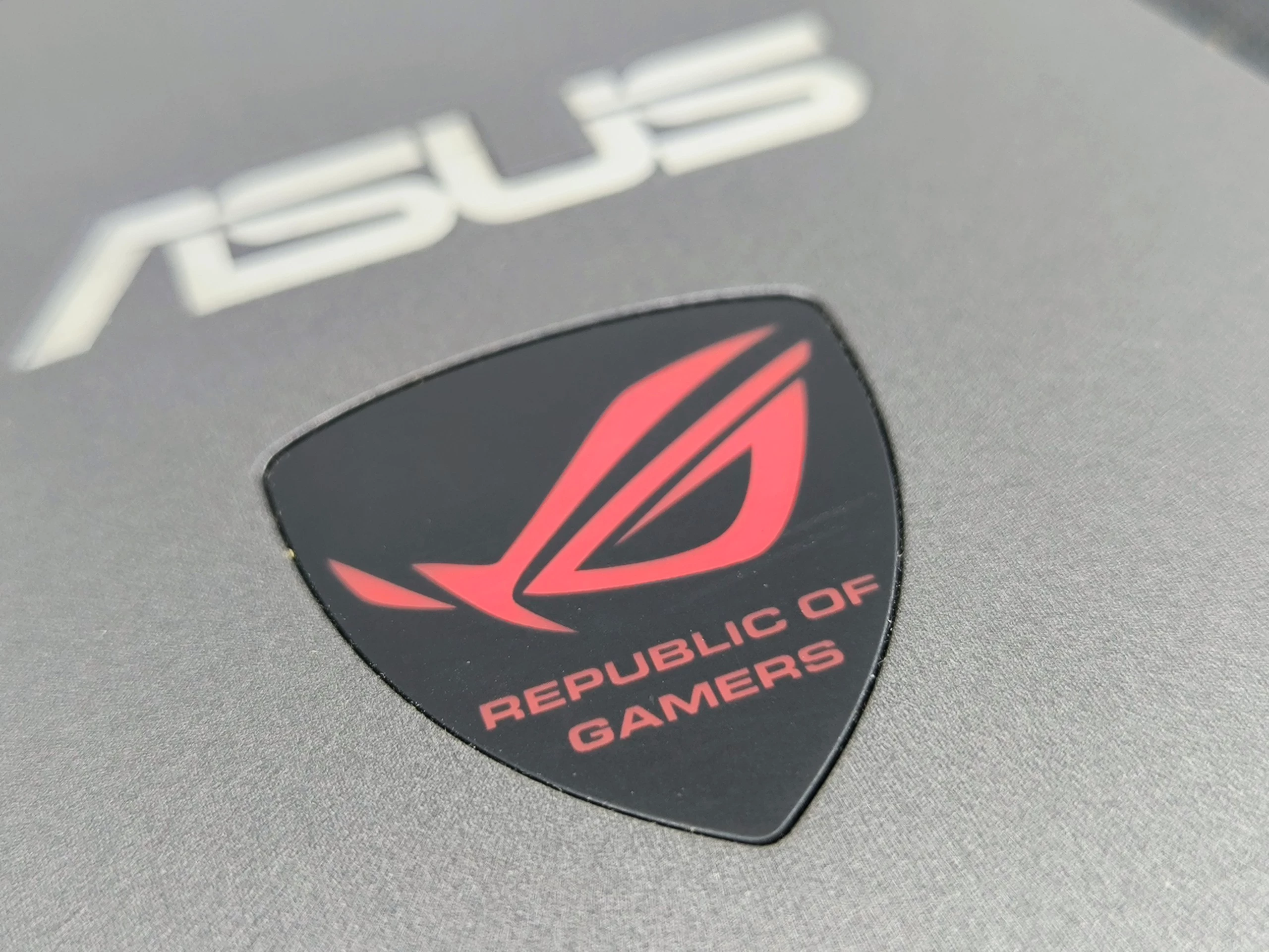 laptop-gamingowy-asus-rog-gl55v-i732gb-ram-256-ssdgtx-960-liczba-rdzeni-procesora-4329-3