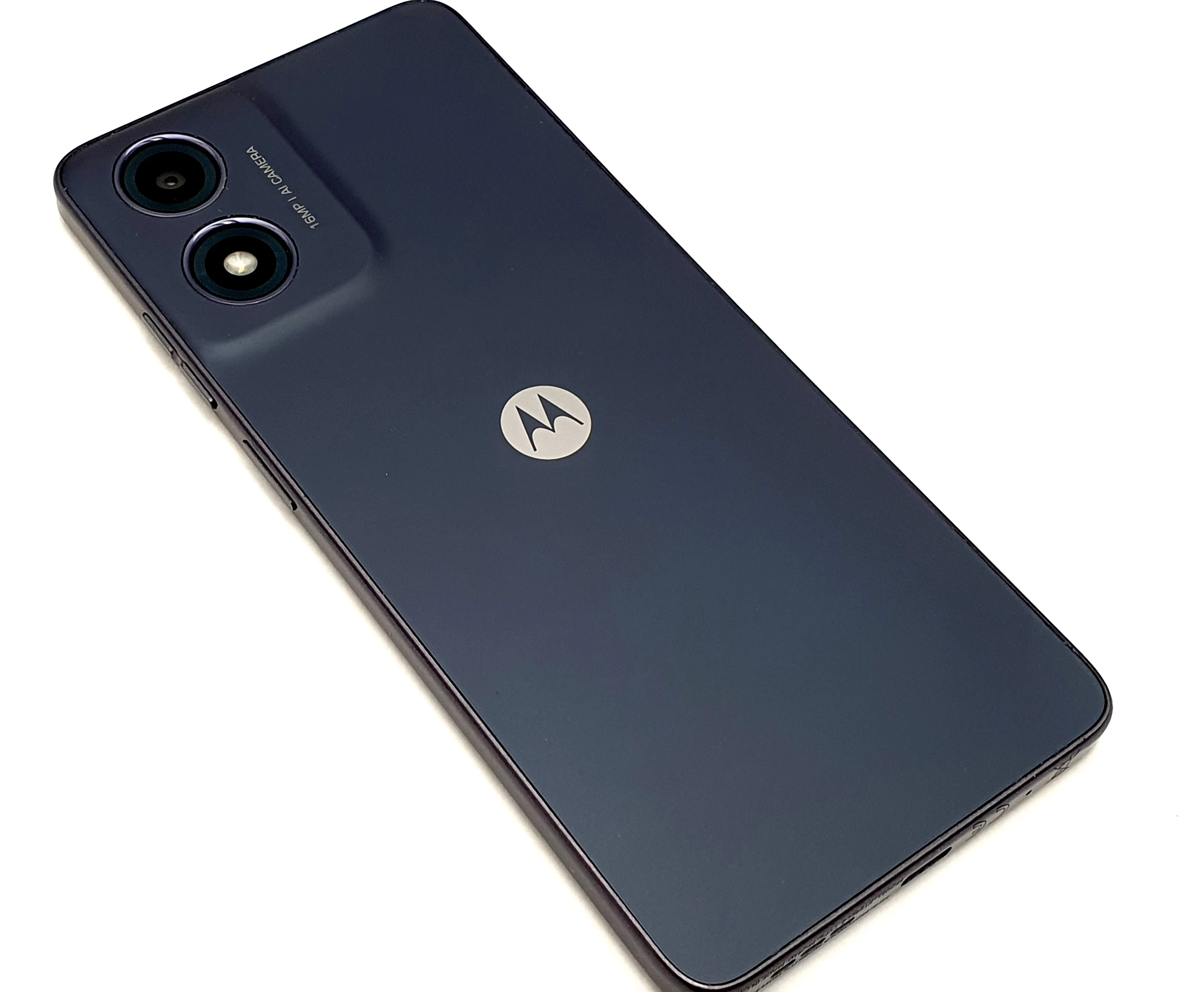 telefon-motorola-moto-g04-8128gb-czarny-kod-producenta-0840023271250