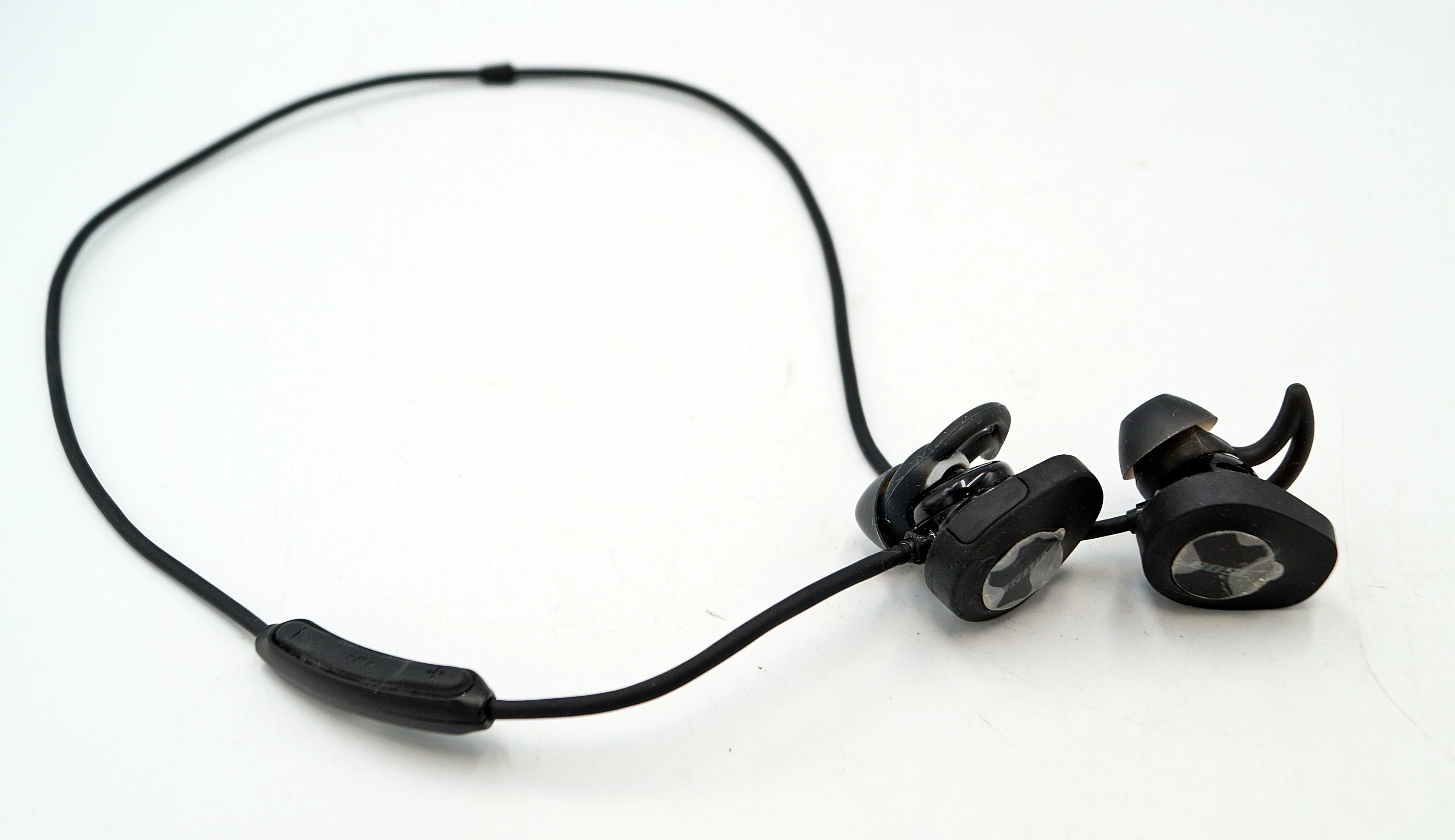 sluchawki-douszne-bezprzewodowe-bose-soundsport-wireless-czytaj-opis-kolor-dominujacy-129357-3