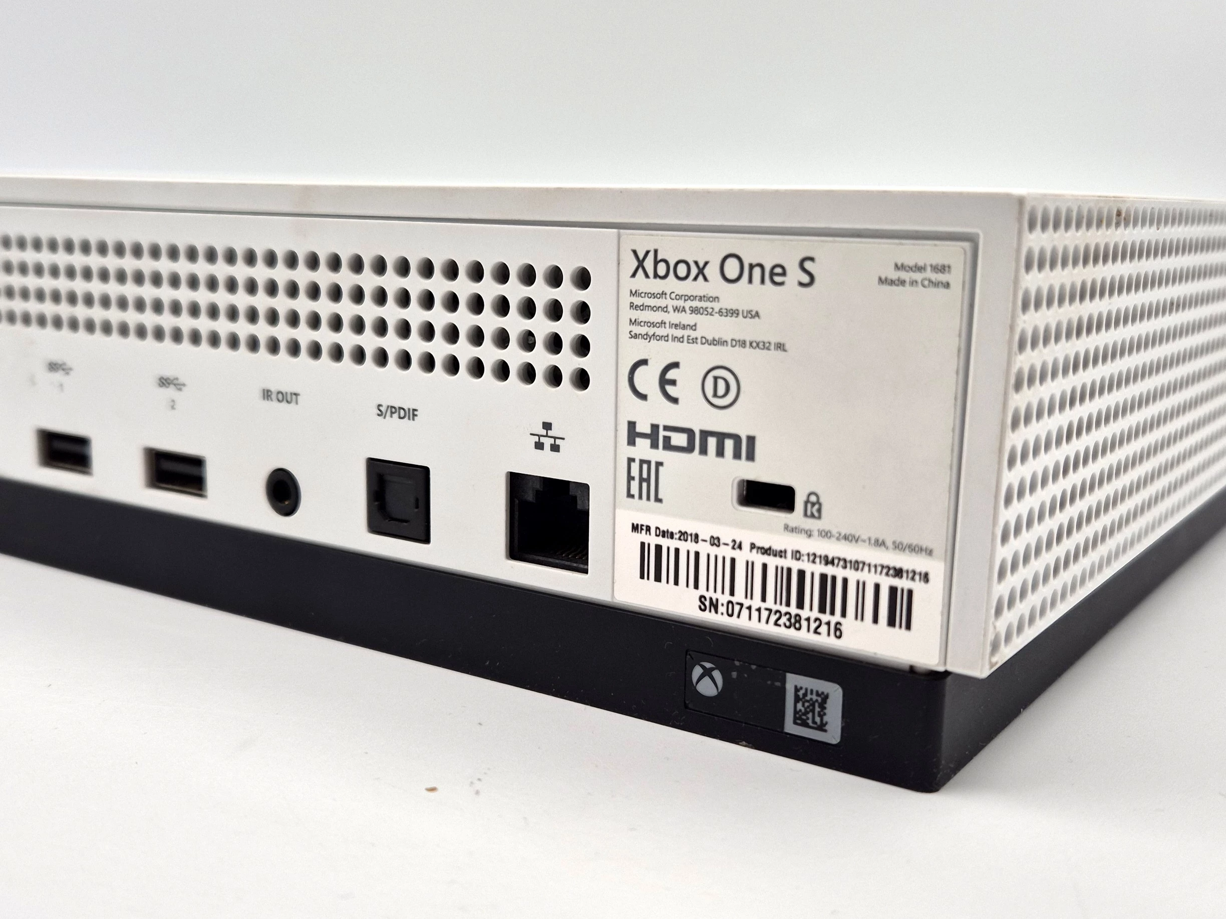 konsola-xbox-one-s-1tb-pad-zasilacz-gry-w-zestawie-205998-225574