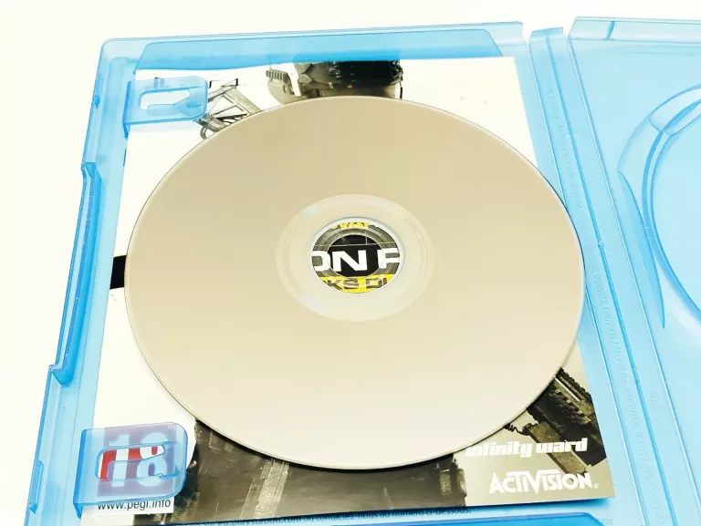 gra-na-sony-ps4-call-of-duty-infinite-warfare-stan-11323-2