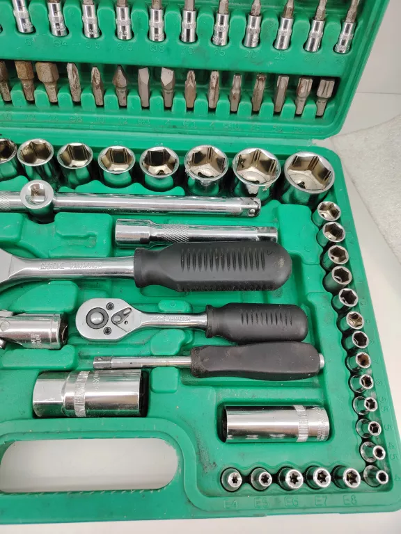 honiton-zestaw-kluczy-nasadowych-z-grzechotka-h4056-stan-11323-2