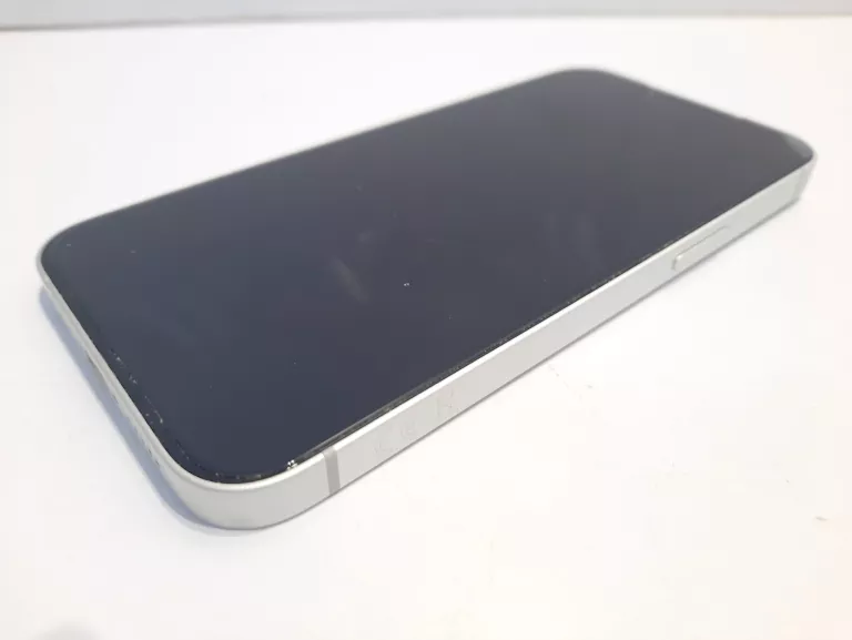 telefon-iphone-16e-128gb-100-typ-202685-212929