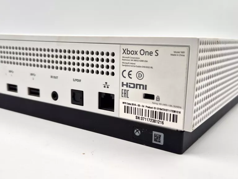 konsola-xbox-one-s-1tb-pad-zasilacz-gry-w-zestawie-205998-225574