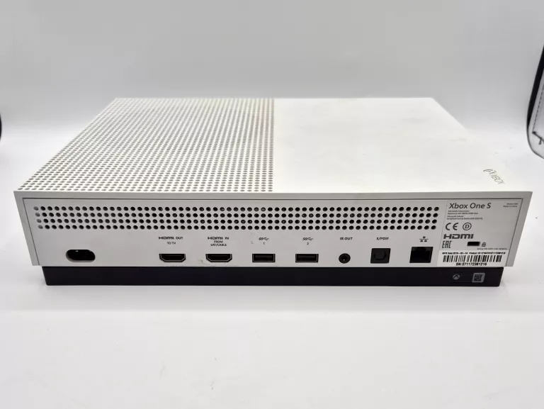 konsola-xbox-one-s-1tb-pad-zasilacz-liczba-kontrolerow-w-zestawie-205994-225550