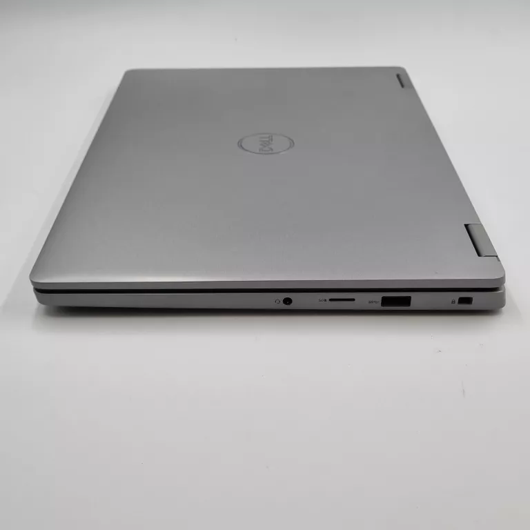 laptop-dell-latitude-3310-2w1-i3-8145u8gb-ram250gb-ssdw11-kod-producenta-latitude-3310-i3-8145u-1366x768
