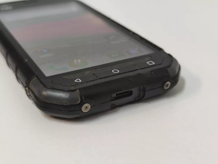 smartfon-cat-phones-s30-1-gb-8-gb-typ-202685-212929