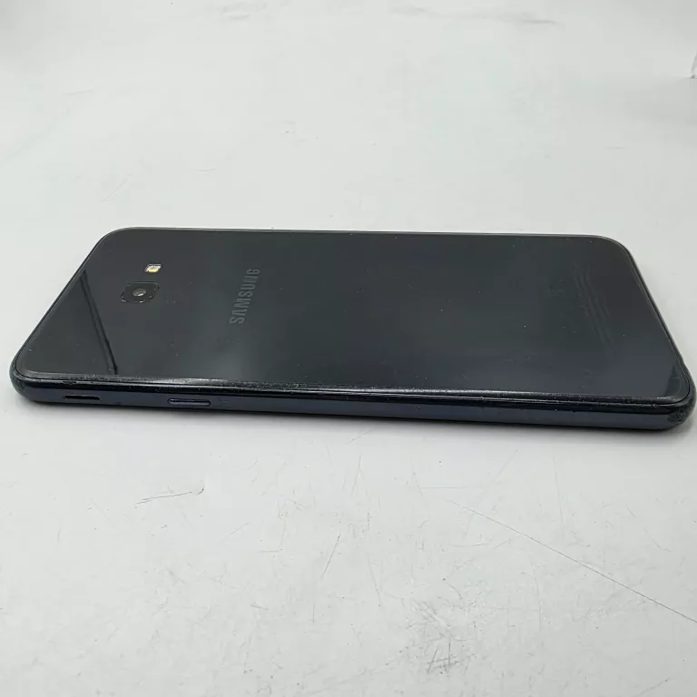 telefon-samsung-galaxy-j4-232-gb-przekatna-ekranu-600
