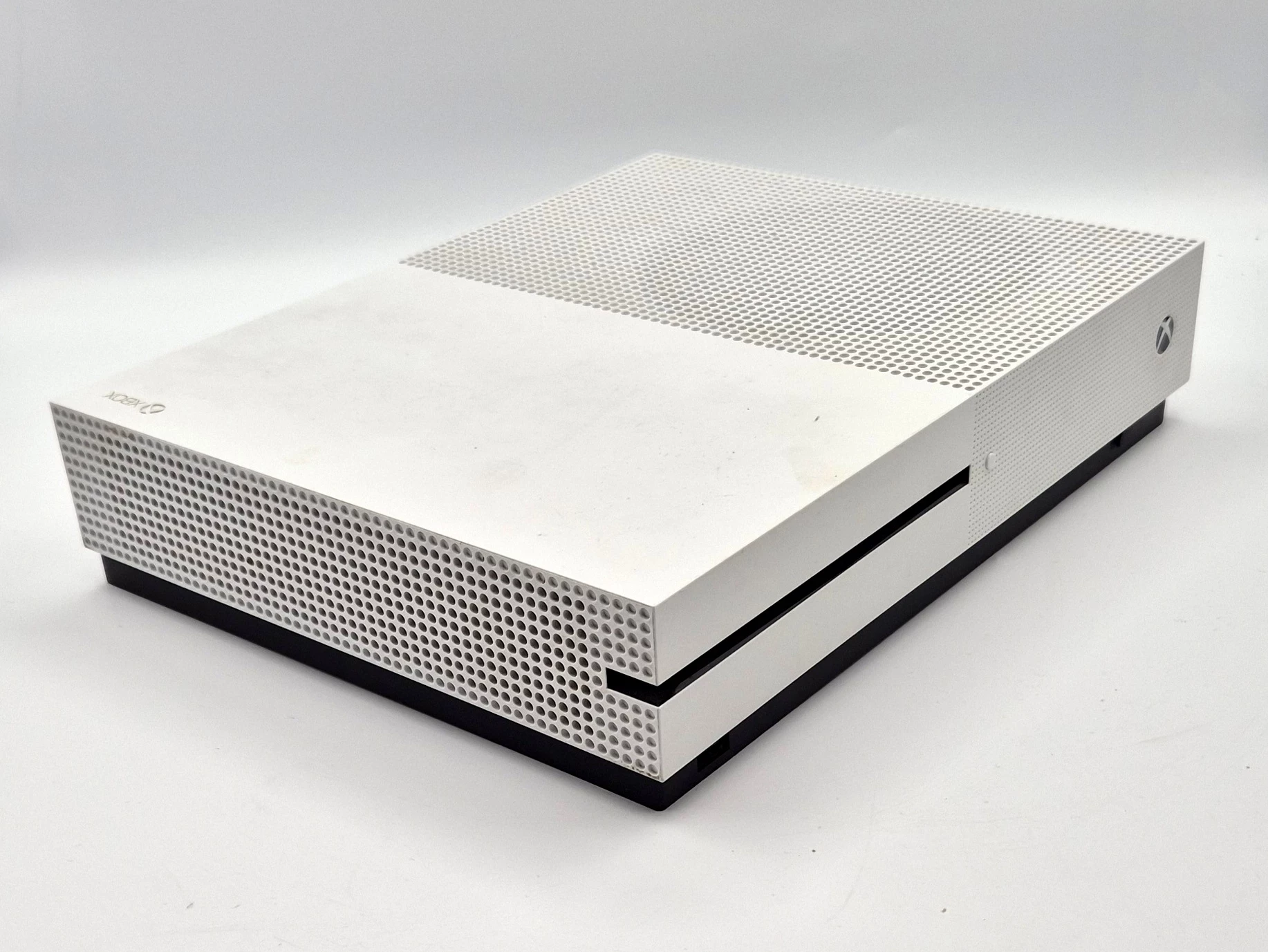 konsola-xbox-one-s-1tb-pad-zasilacz-stan-11323-2